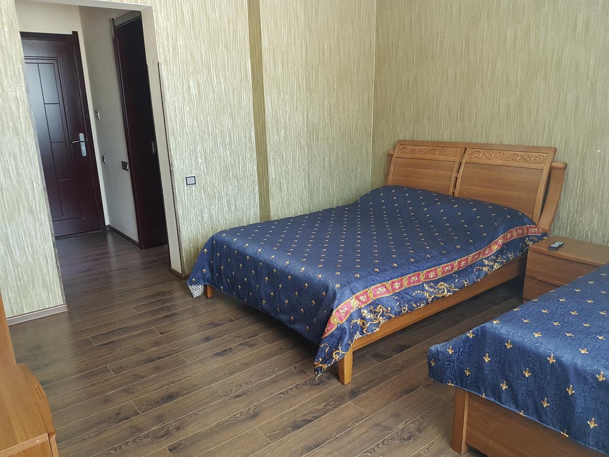 Hotel In Бакуриани Экстерьер фото